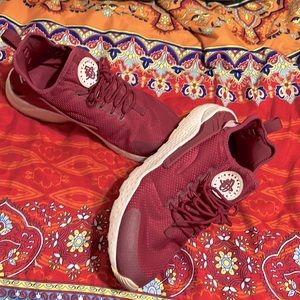 Nike Air Huarache Womens Size 10